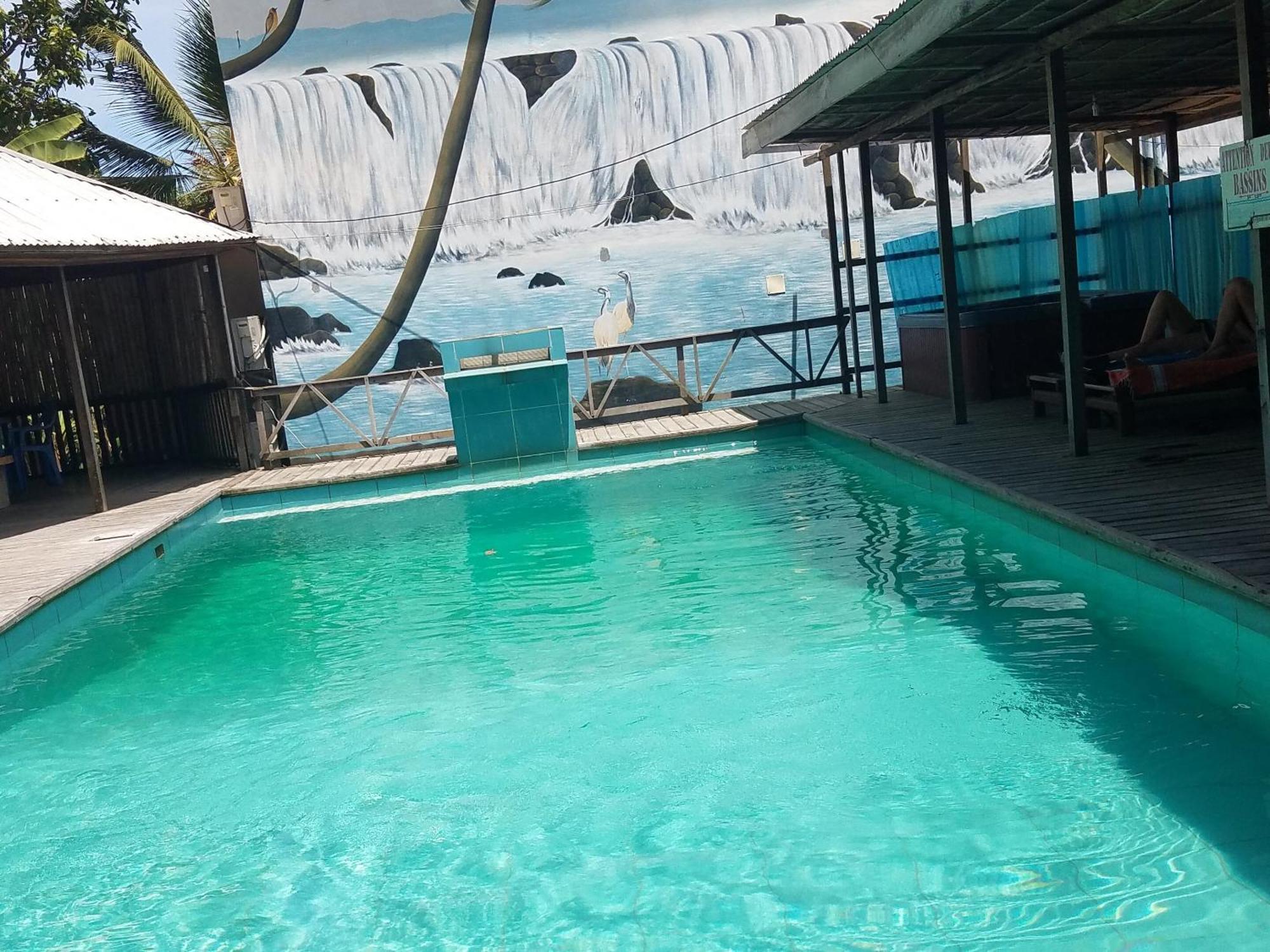 Hotel Restaurant Gites Kribi Buitenkant foto