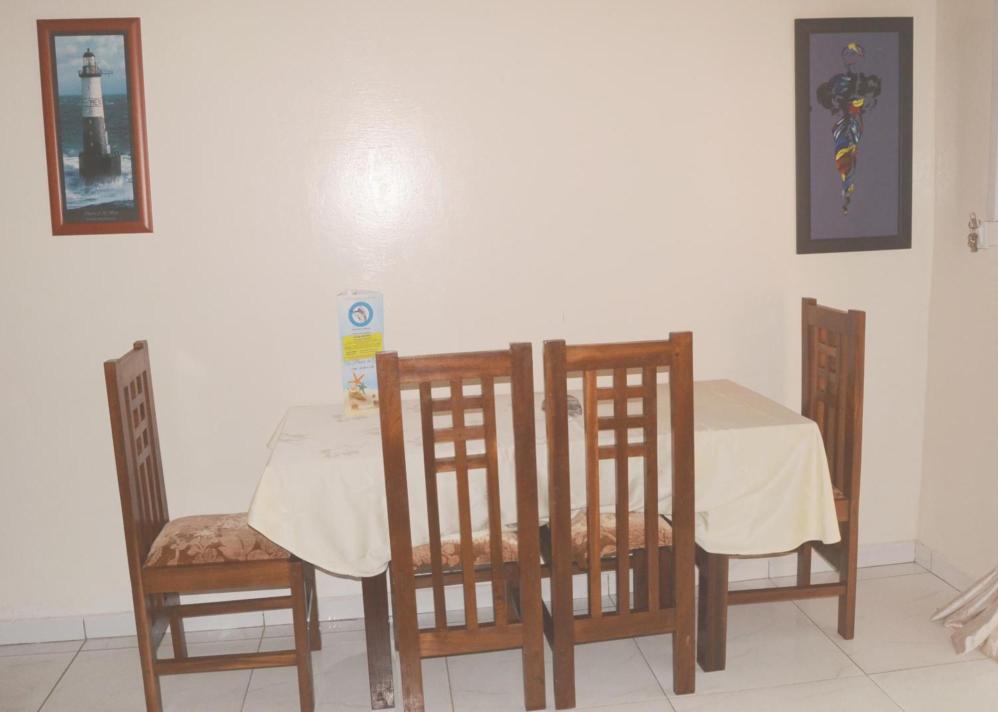 Hotel Restaurant Gites Kribi Buitenkant foto