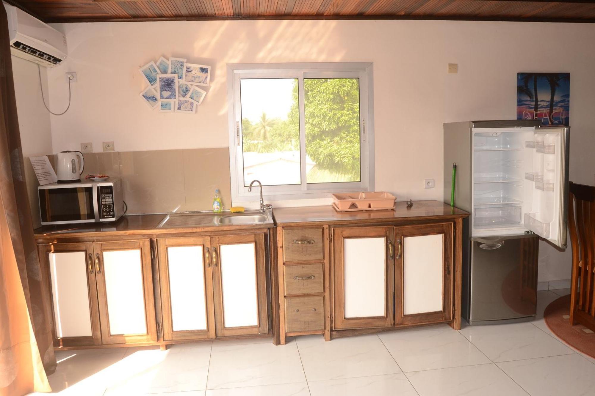Hotel Restaurant Gites Kribi Buitenkant foto