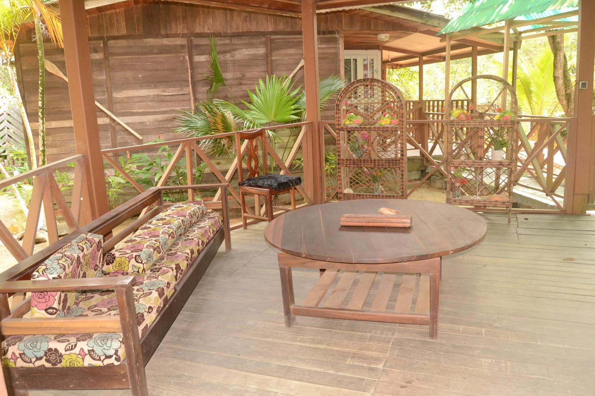 Hotel Restaurant Gites Kribi Buitenkant foto