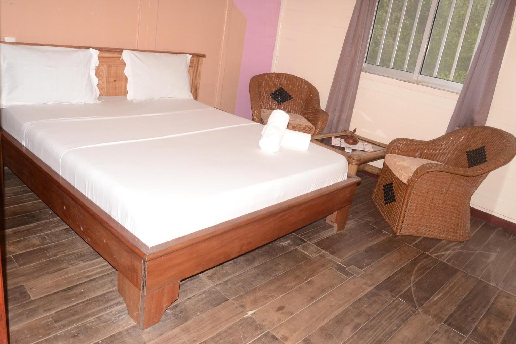 Hotel Restaurant Gites Kribi Kamer foto